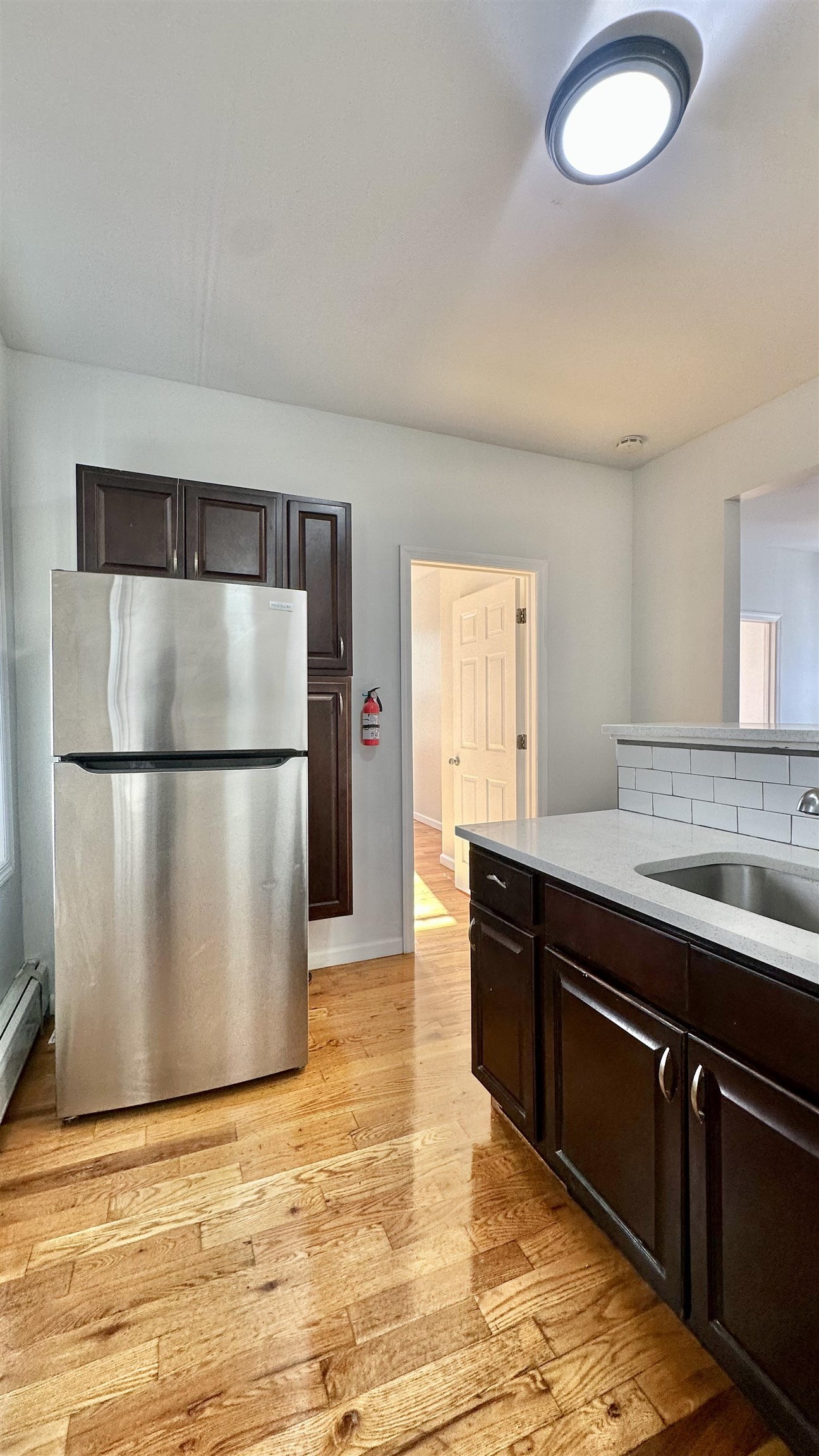 245 DUNCAN AVE Unit: 4