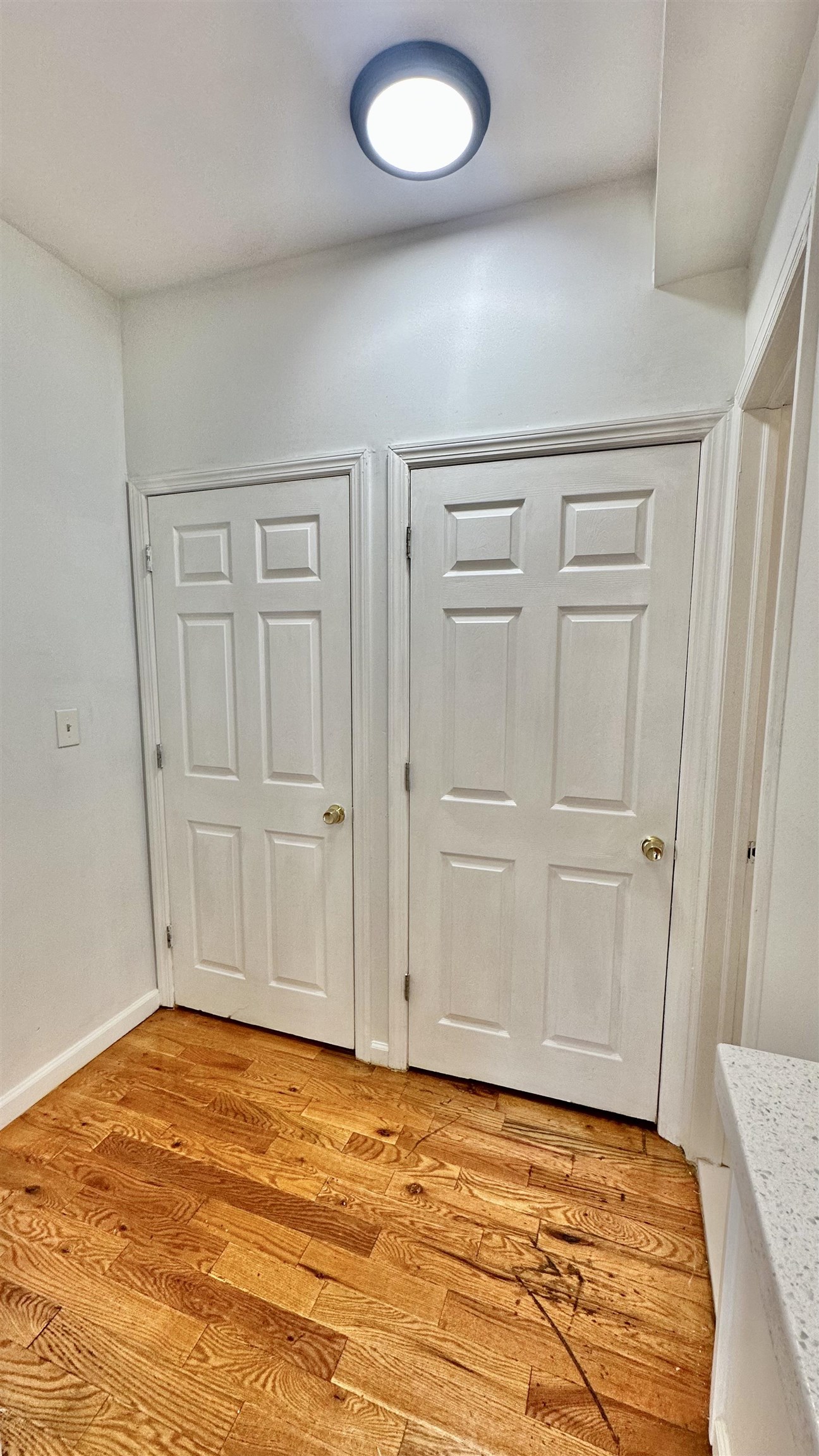 245 DUNCAN AVE Unit: 4