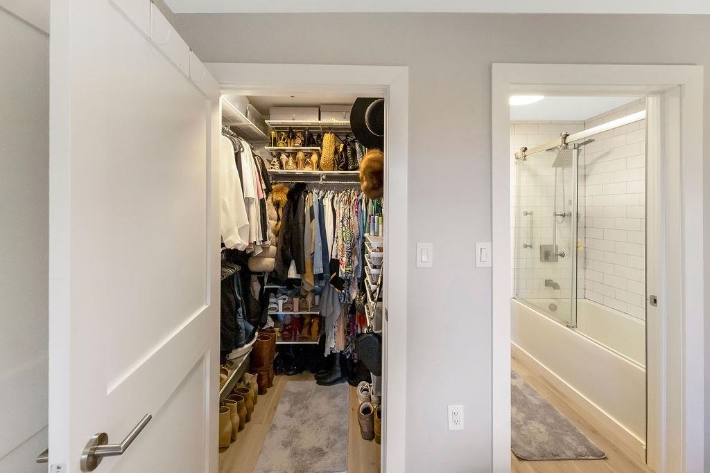 26 AVENUE AT PORT IMPERIAL Unit: B37