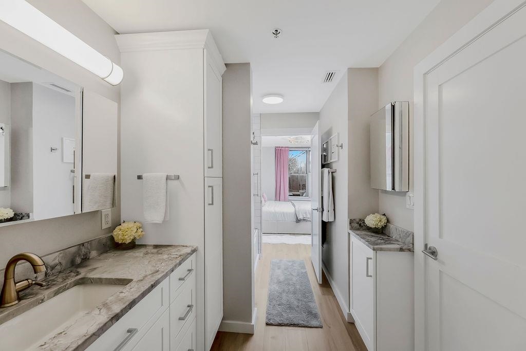 26 AVENUE AT PORT IMPERIAL Unit: B37