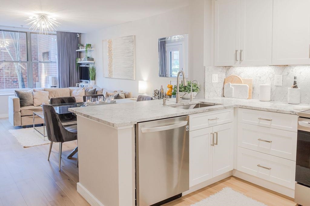 26 AVENUE AT PORT IMPERIAL Unit: B37