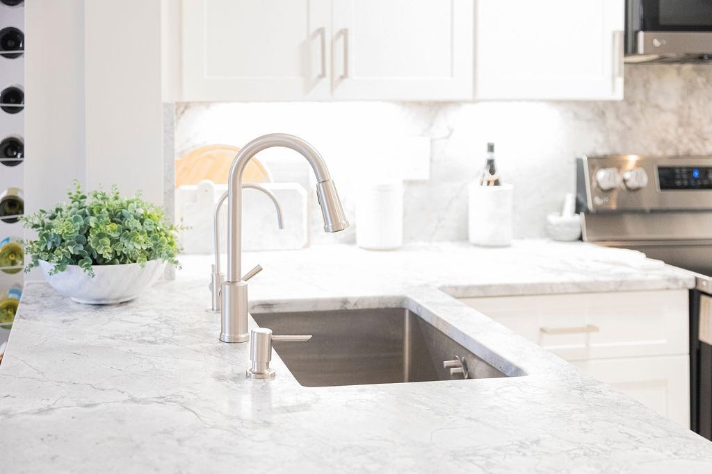 26 AVENUE AT PORT IMPERIAL Unit: B37