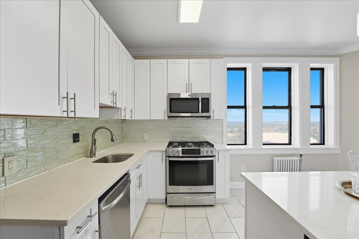 2600 JOHN F KENNEDY BLVD Unit: 10