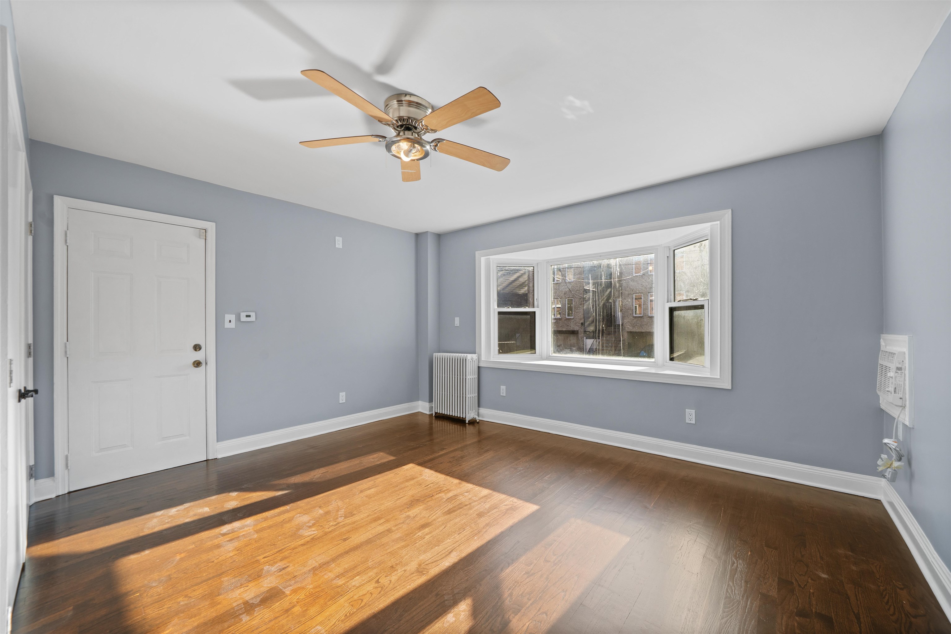 211 NEW YORK AVE Unit: 1