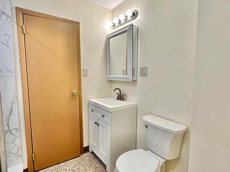 902 WASHINGTON ST Unit: G