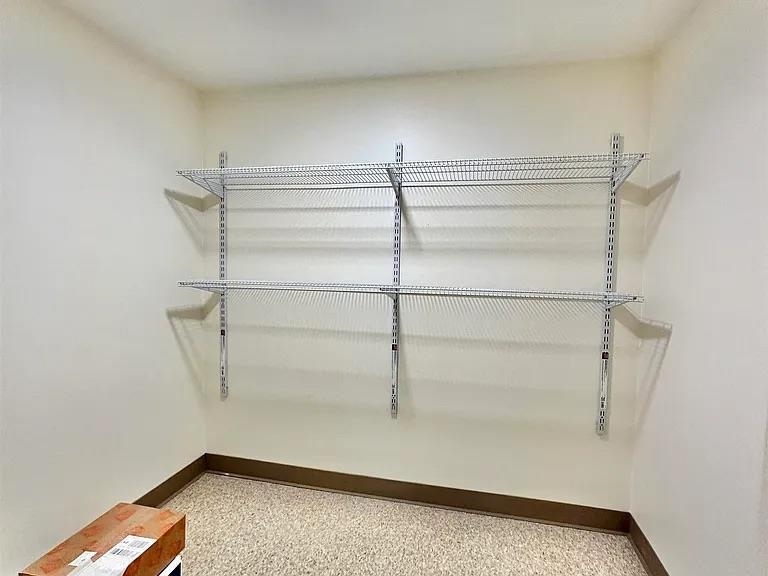 902 WASHINGTON ST Unit: G