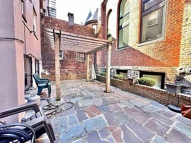 902 WASHINGTON ST Unit: G