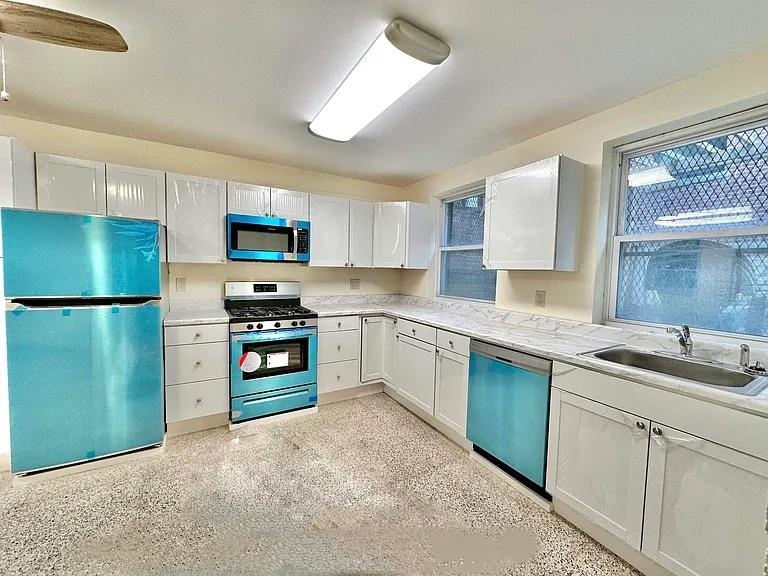 902 WASHINGTON ST Unit: G