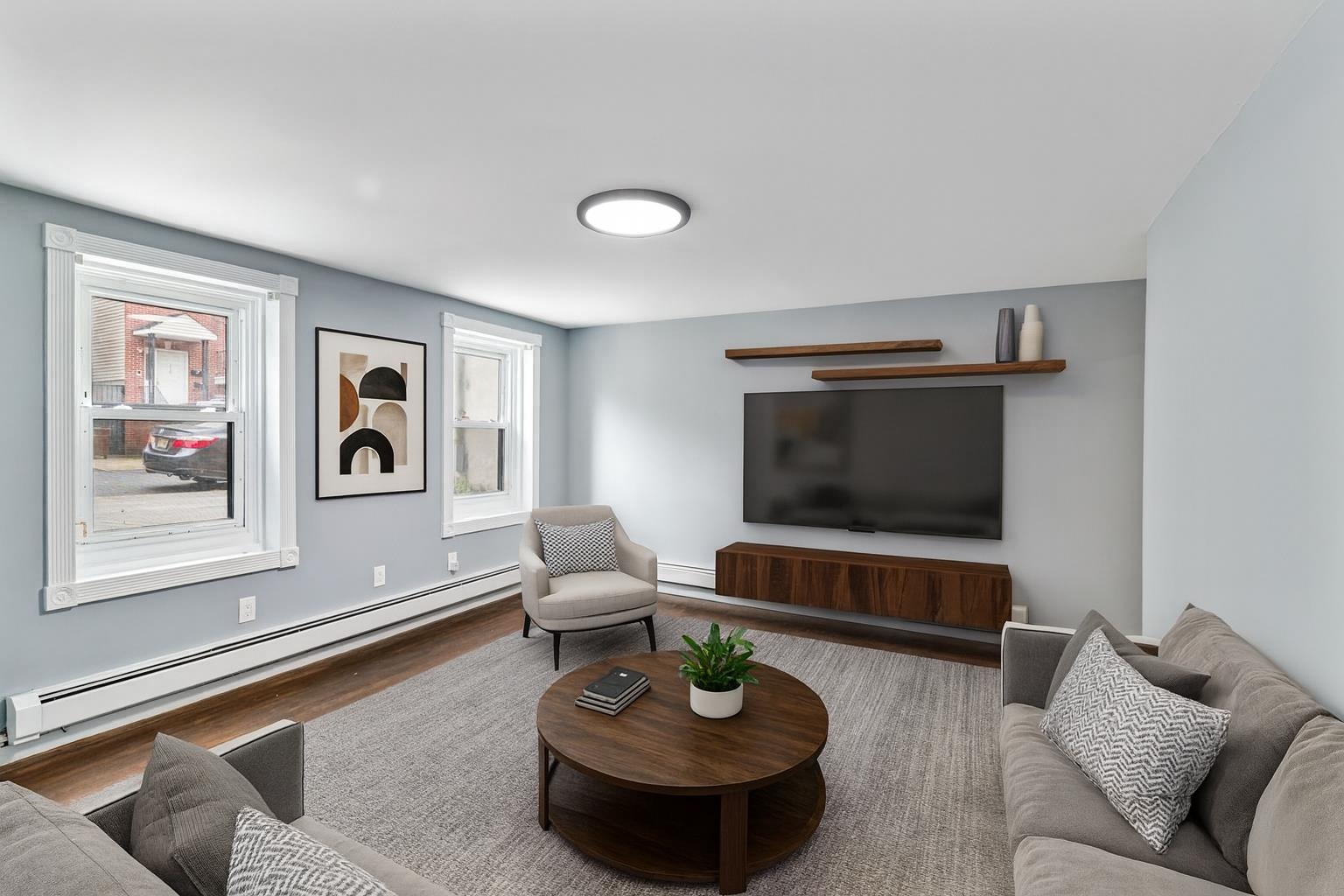 211 NEW YORK AVE Unit: 1