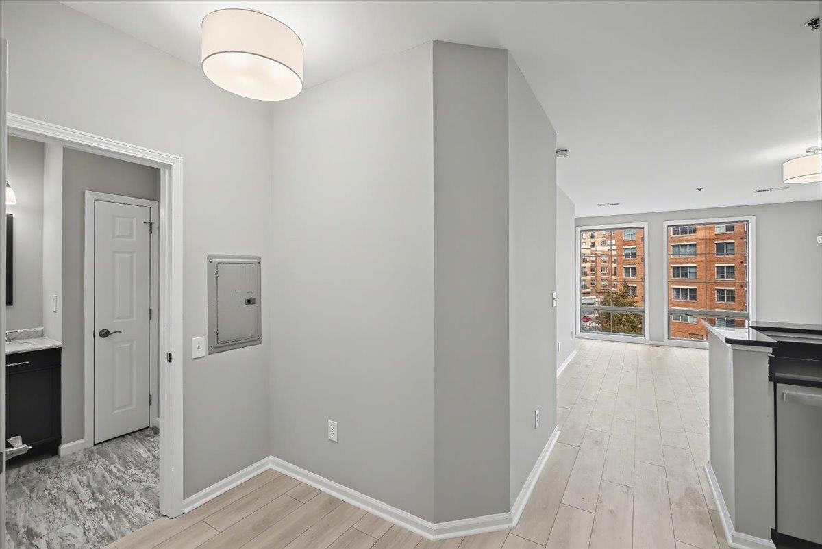 24 AVENUE AT PORT IMPERIAL Unit: 318