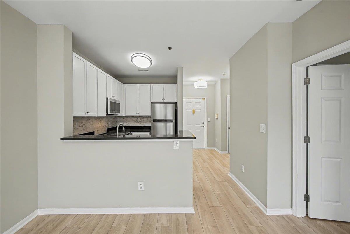 24 AVENUE AT PORT IMPERIAL Unit: 318