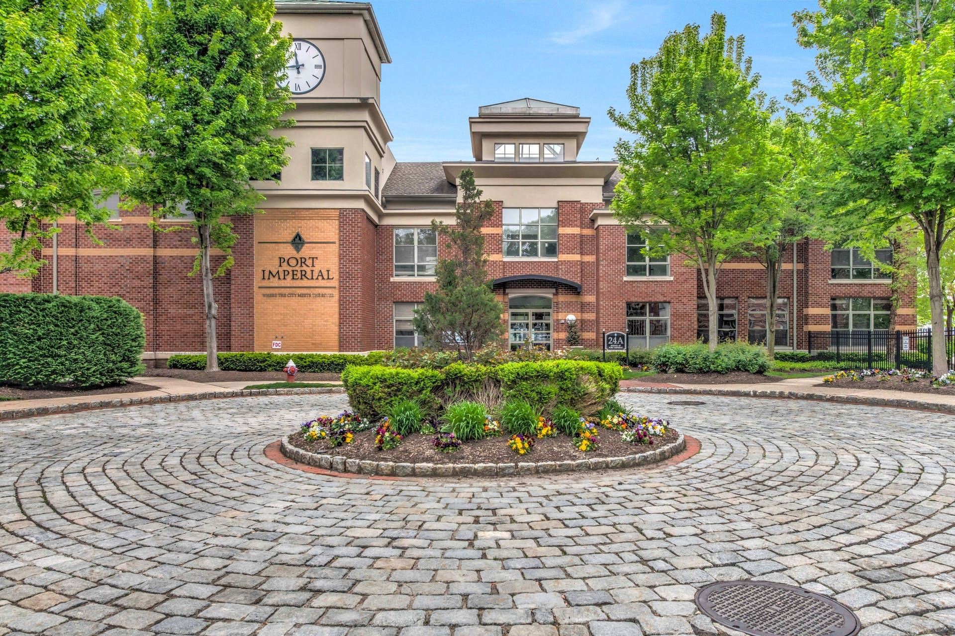 24 AVENUE AT PORT IMPERIAL Unit: 318