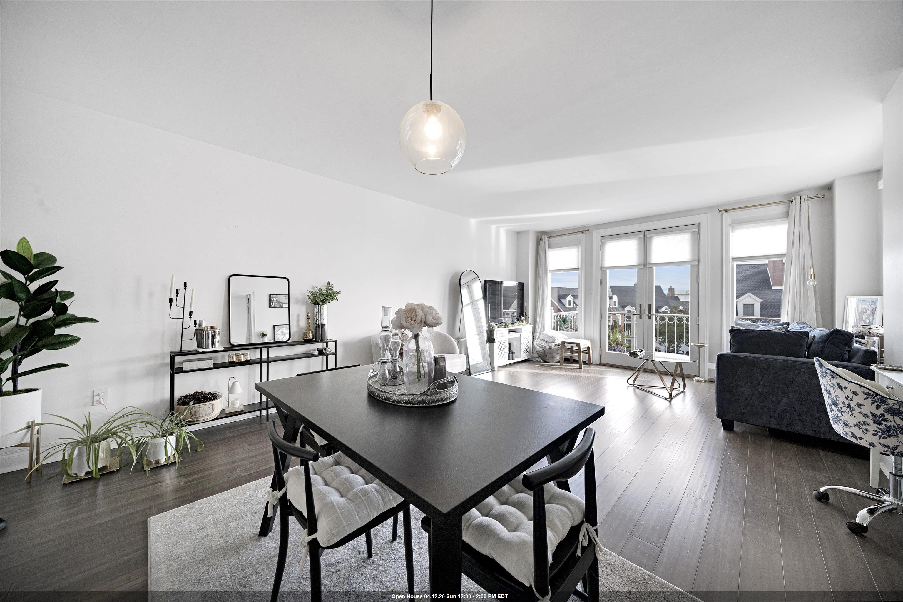 204 SHEARWATER CT WEST Unit: 33