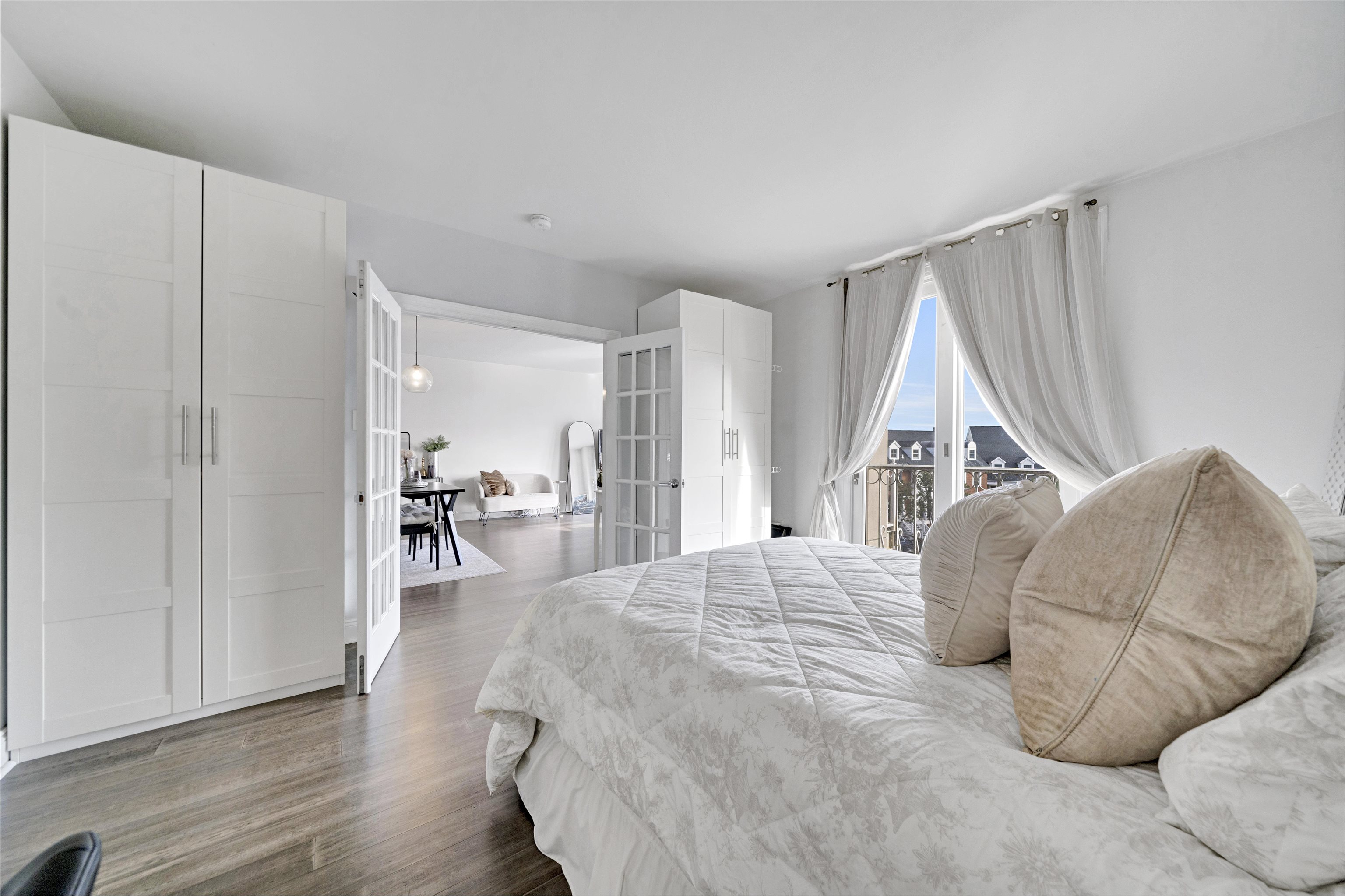 204 SHEARWATER CT WEST Unit: 33