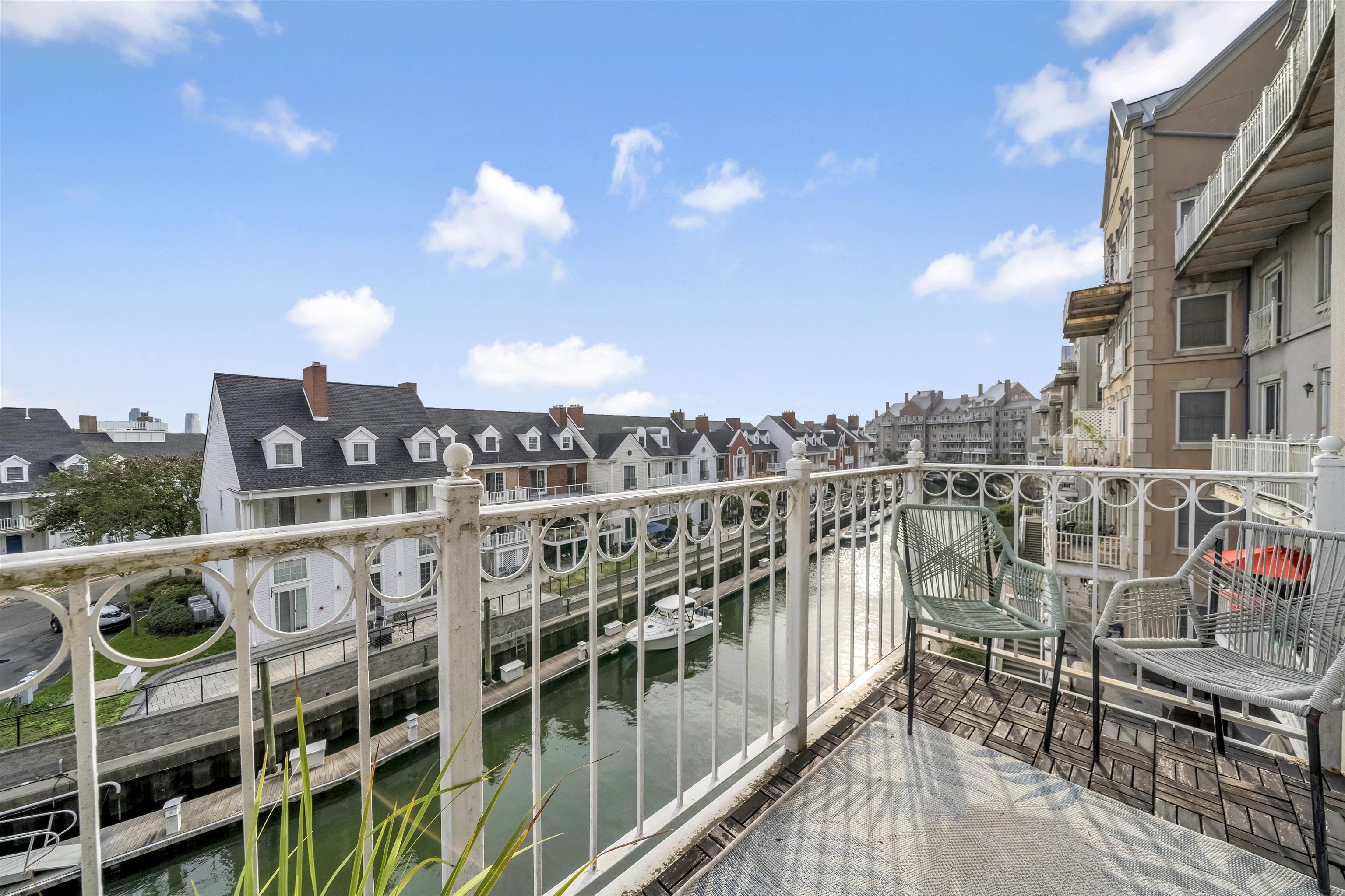 204 SHEARWATER CT WEST Unit: 33