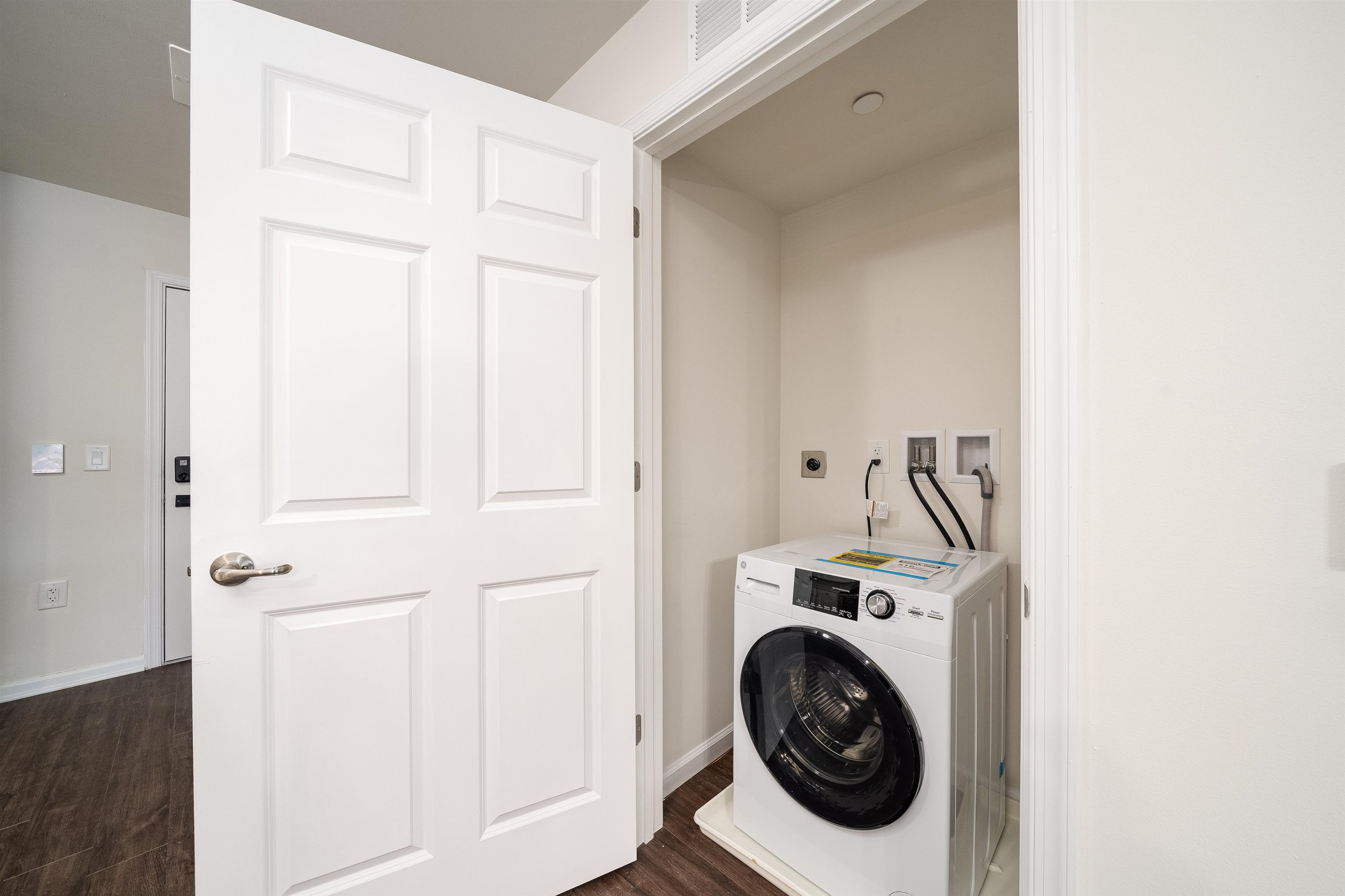 162-170 SOUTH ORANGE AVE Unit: 502