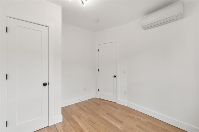 232 VAN HORNE ST Unit: 4