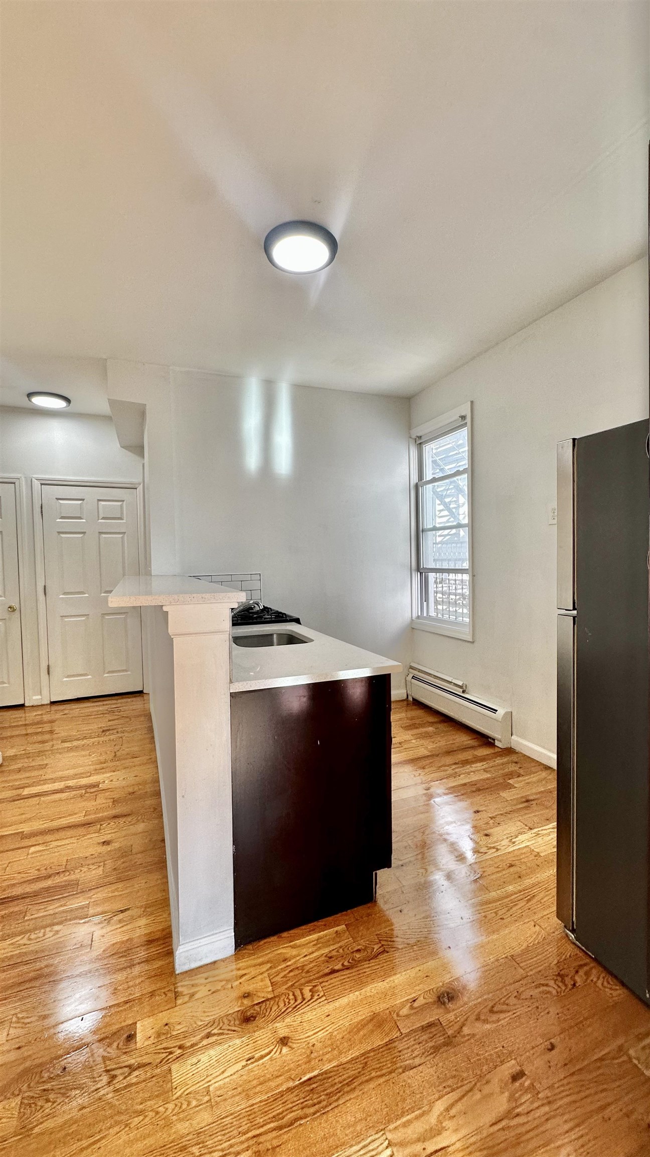 245 DUNCAN AVE Unit: 4