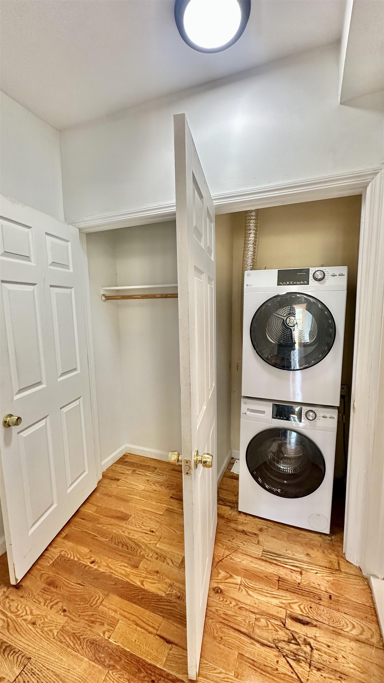 245 DUNCAN AVE Unit: 4