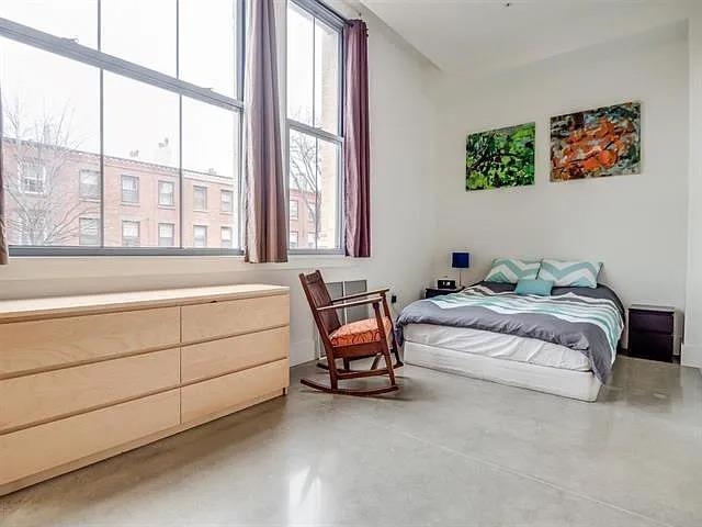 8 ERIE ST Unit: 202