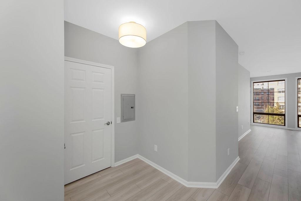 24 AVENUE AT PORT IMPERIAL Unit: 318