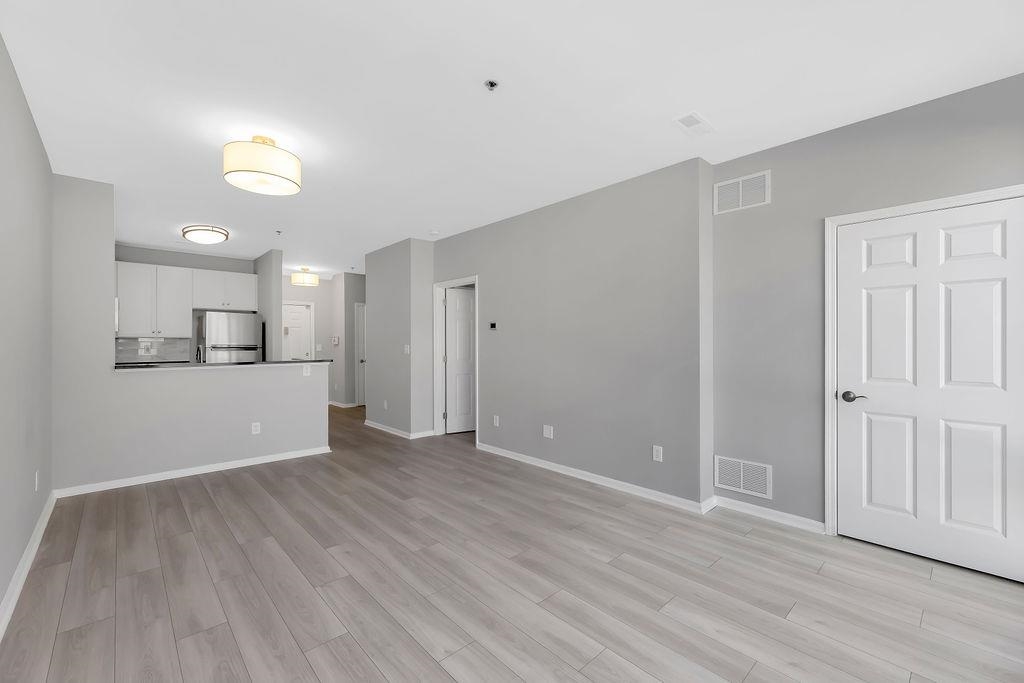 24 AVENUE AT PORT IMPERIAL Unit: 318