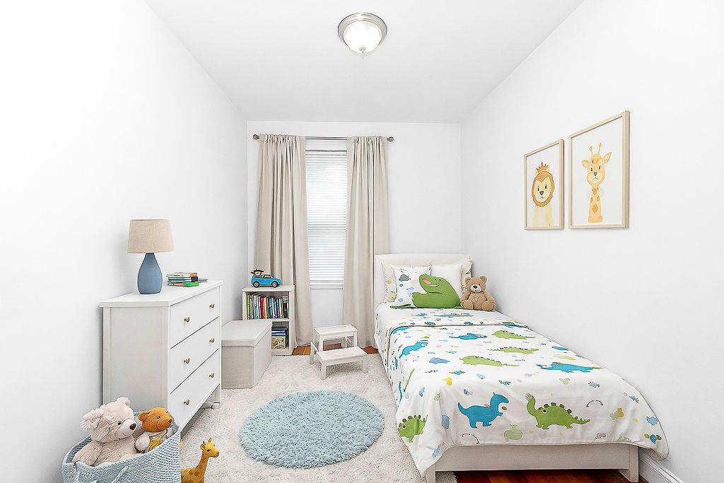 149 WEBSTER AVE Unit: 5