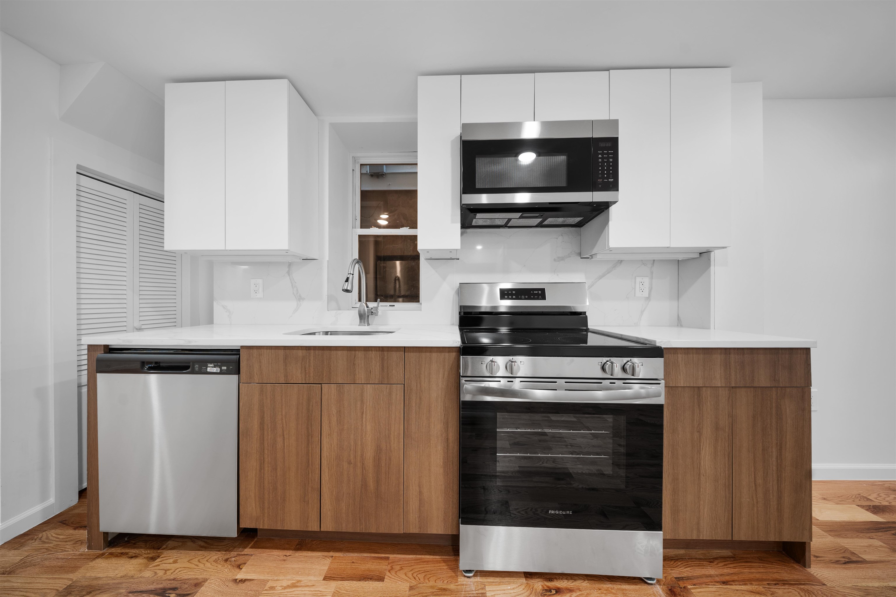 1111 53RD ST Unit: 1