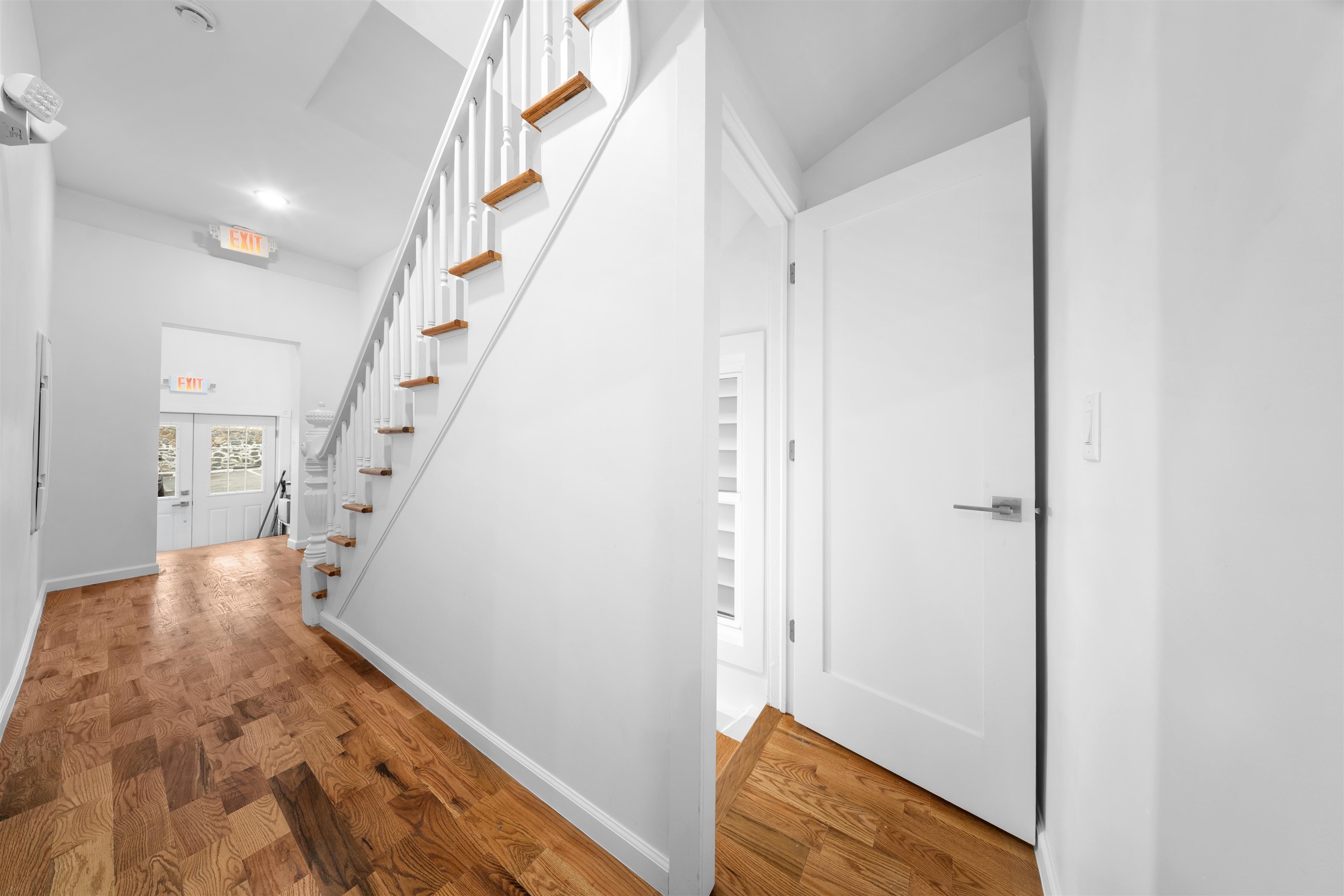 1111 53RD ST Unit: 1