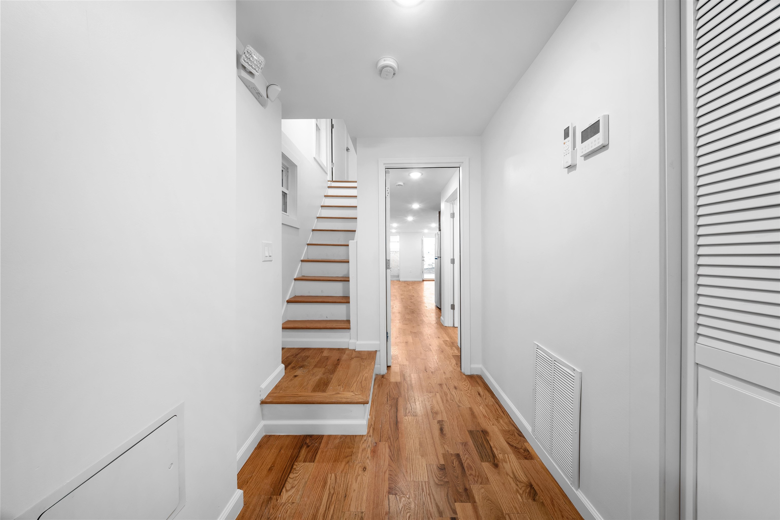 1111 53RD ST Unit: 1