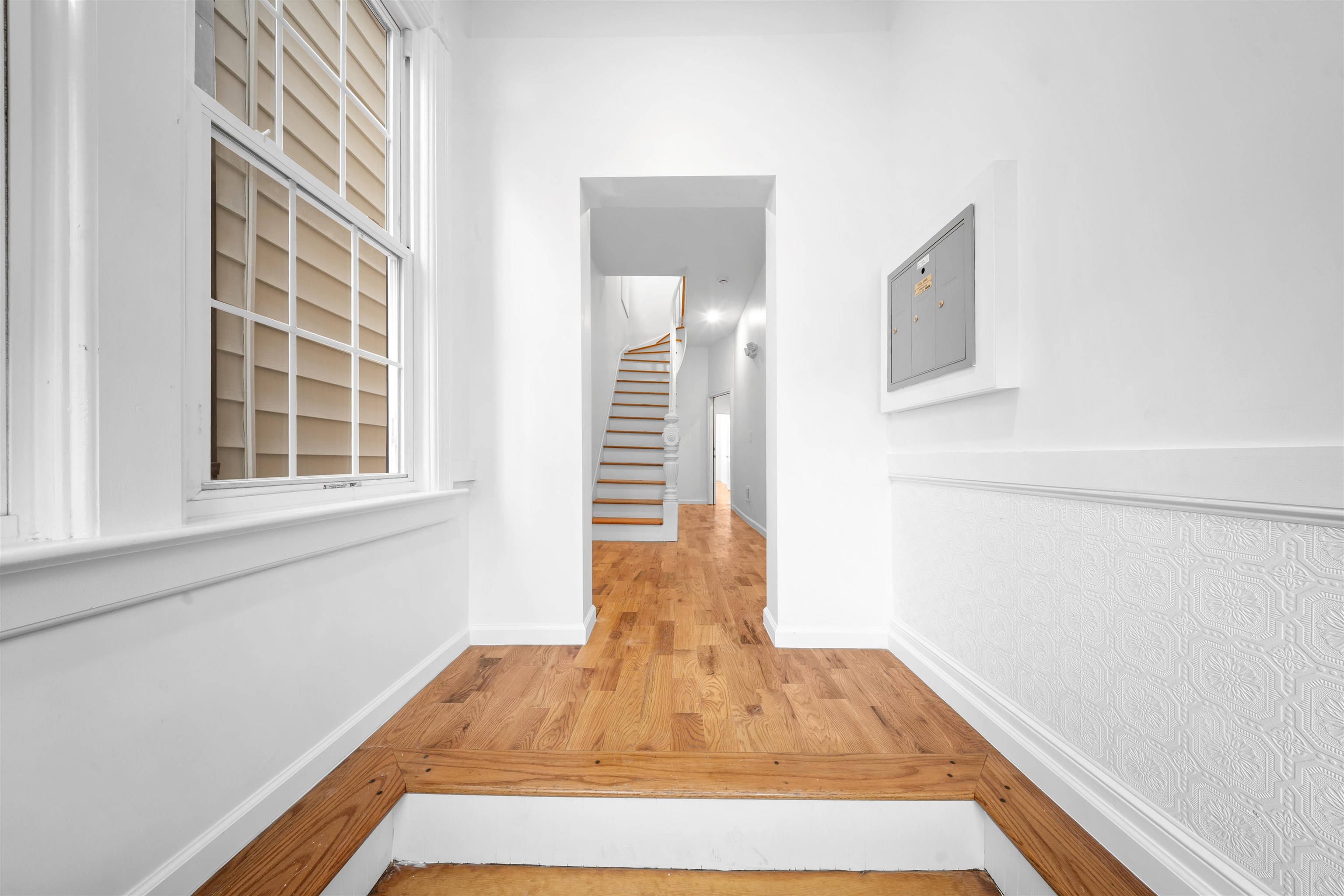 1111 53RD ST Unit: 2