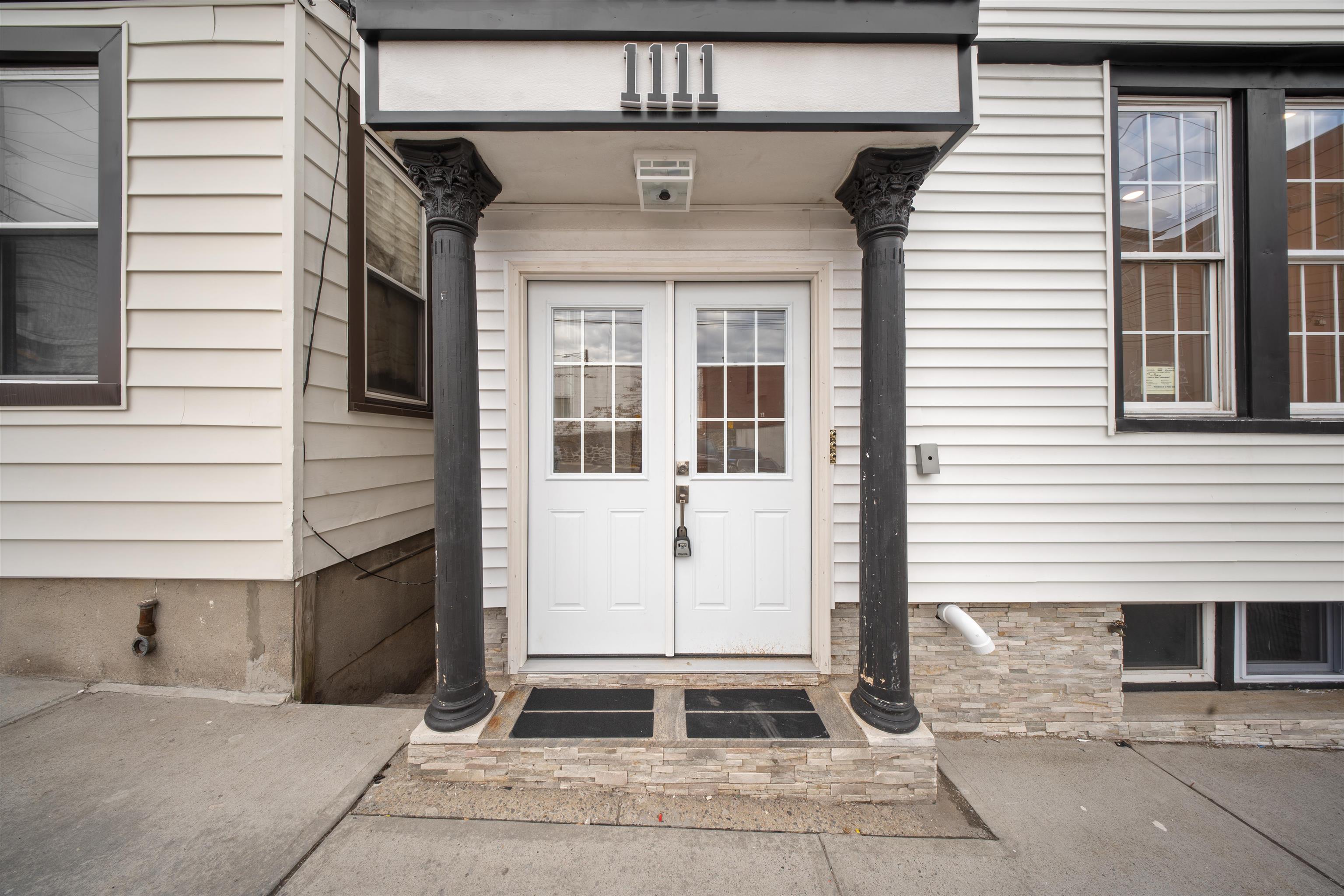 1111 53RD ST Unit: 2