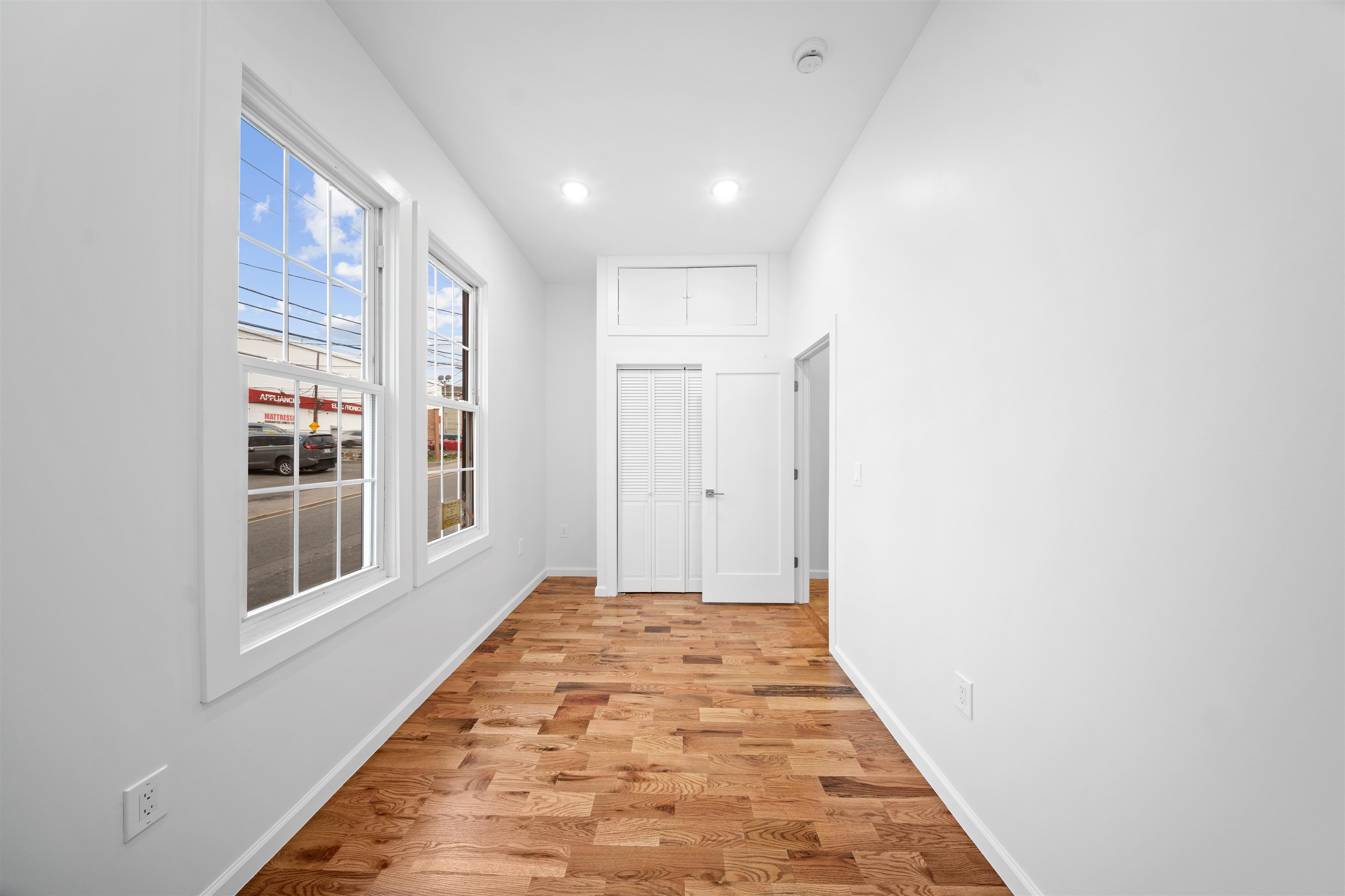 1111 53RD ST Unit: 2