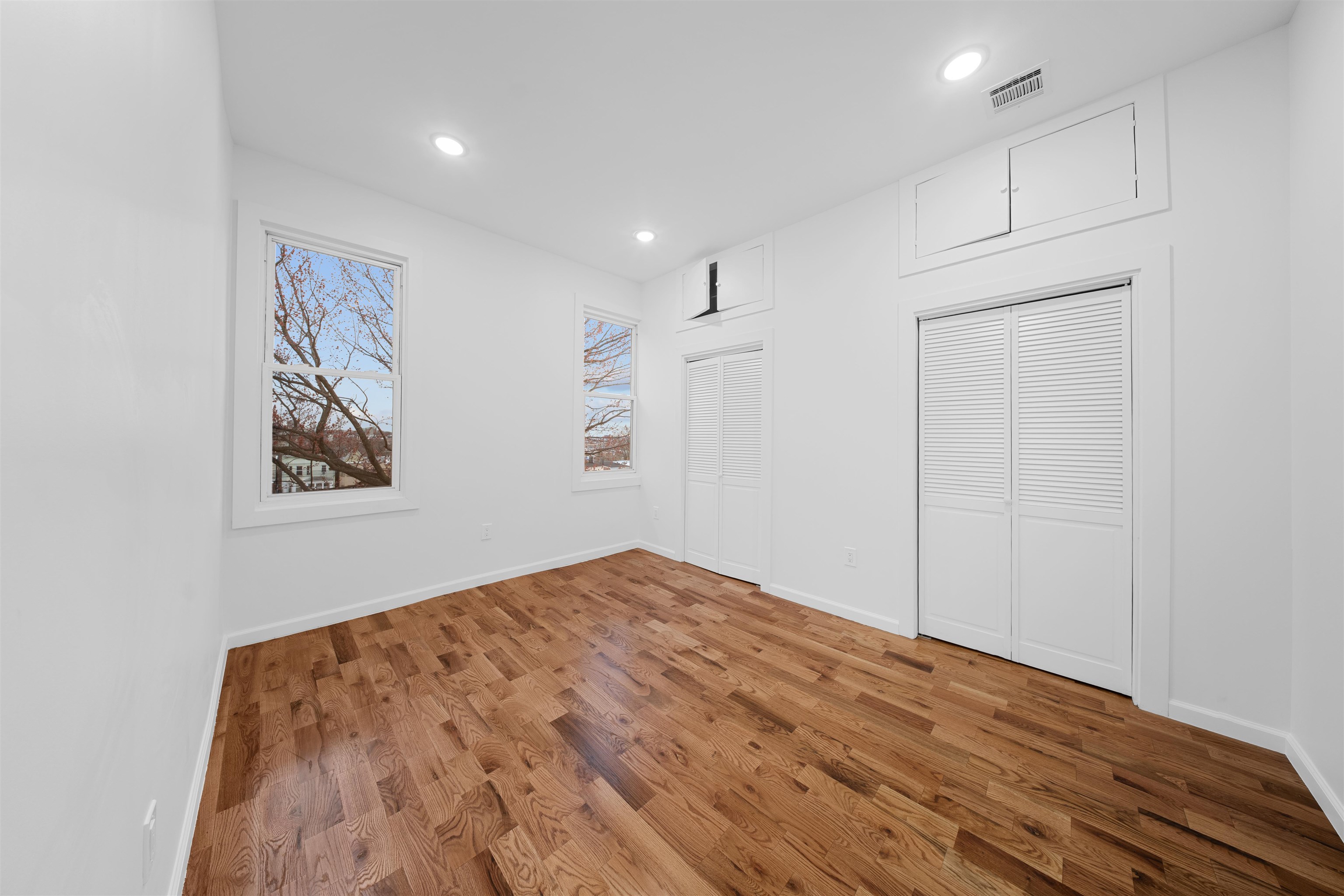 1111 53RD ST Unit: 3