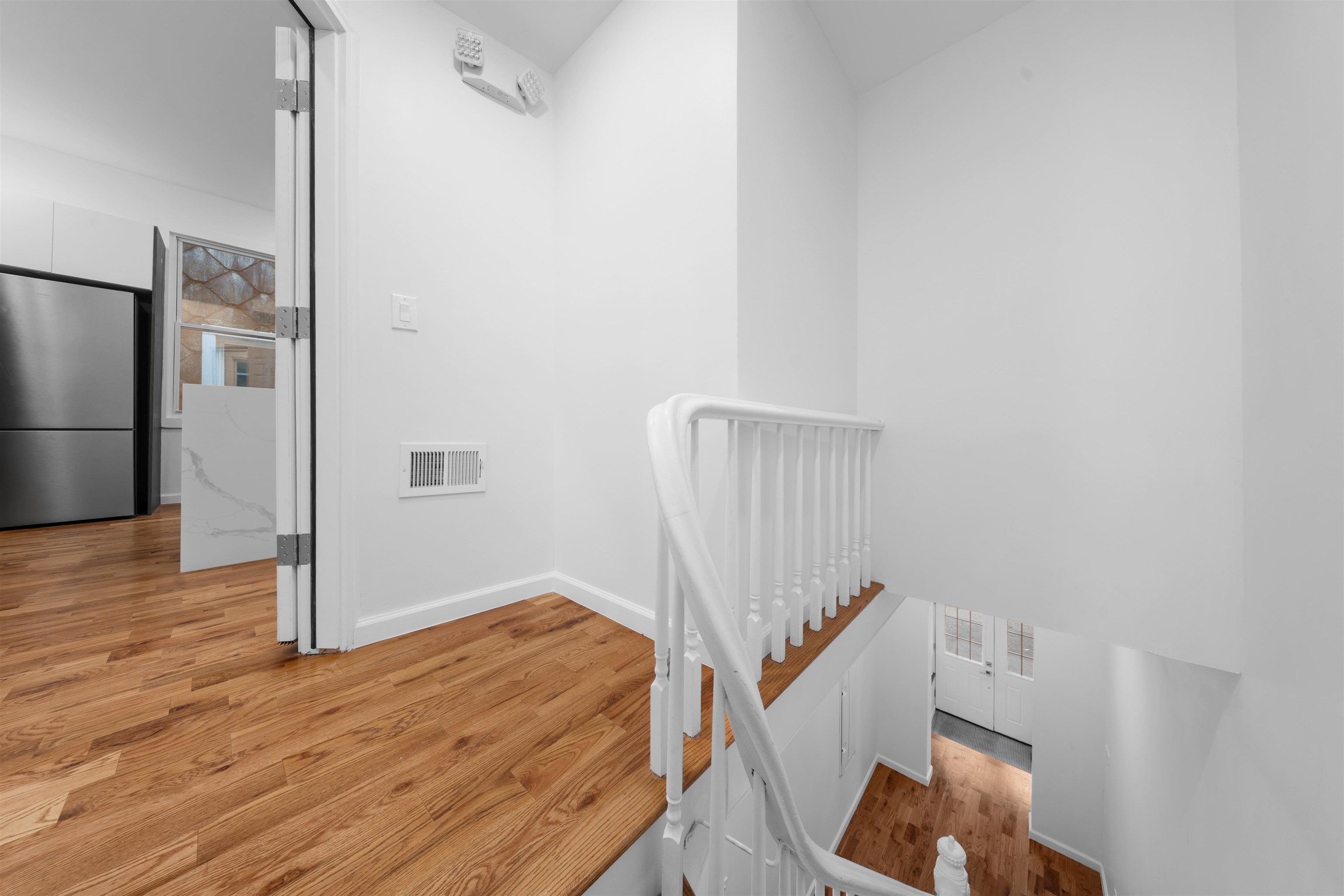 1111 53RD ST Unit: 3