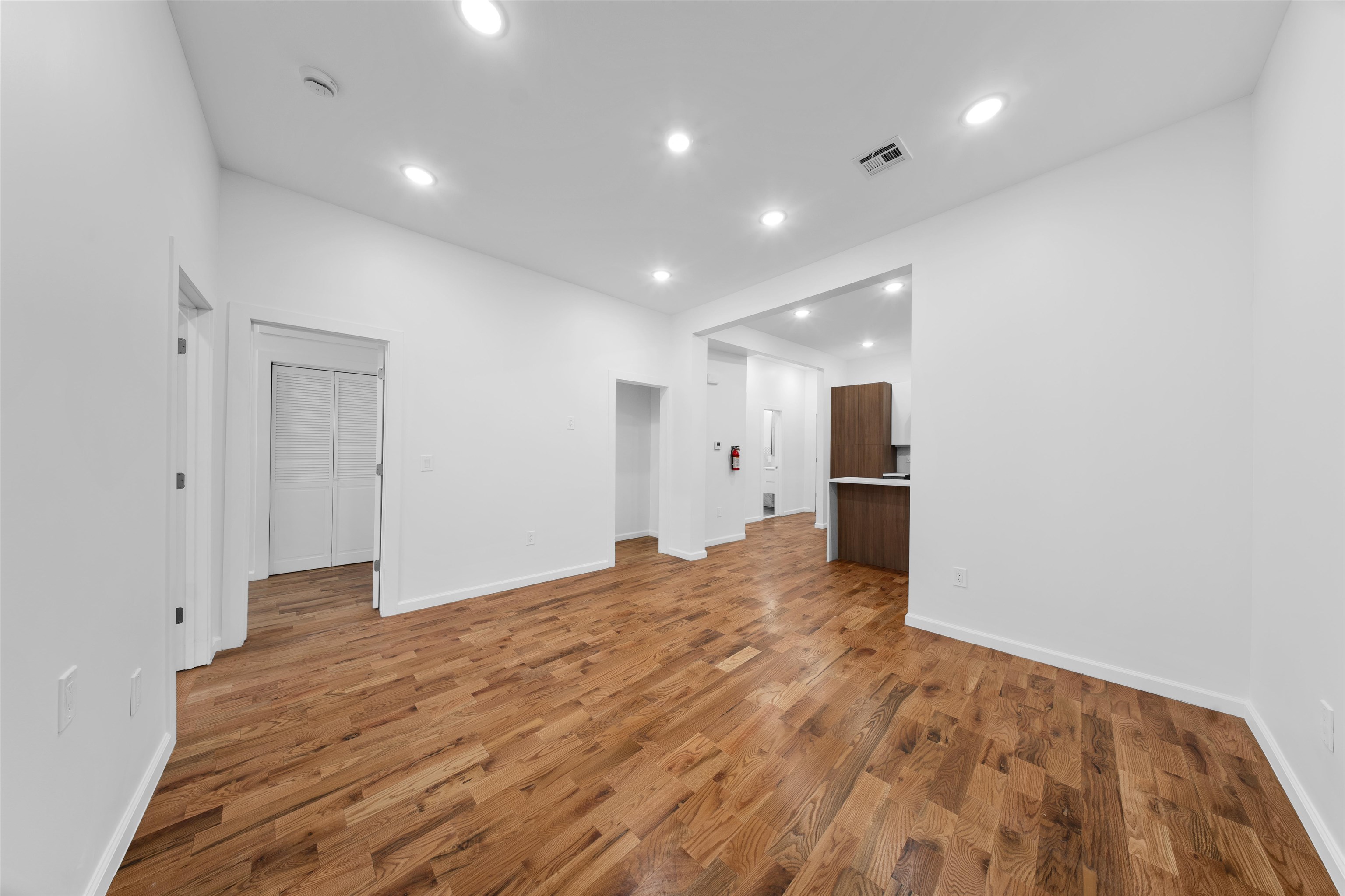 1111 53RD ST Unit: 3