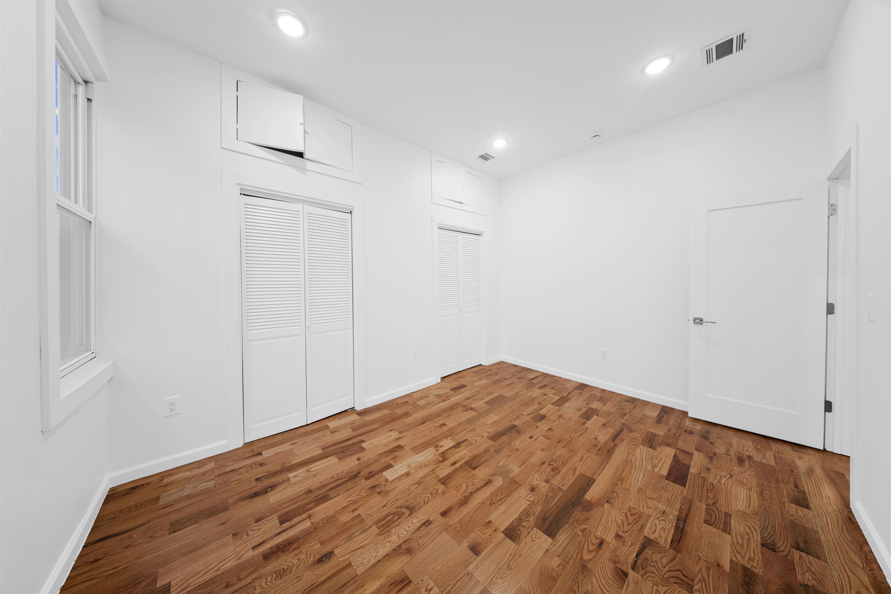 1111 53RD ST Unit: 3