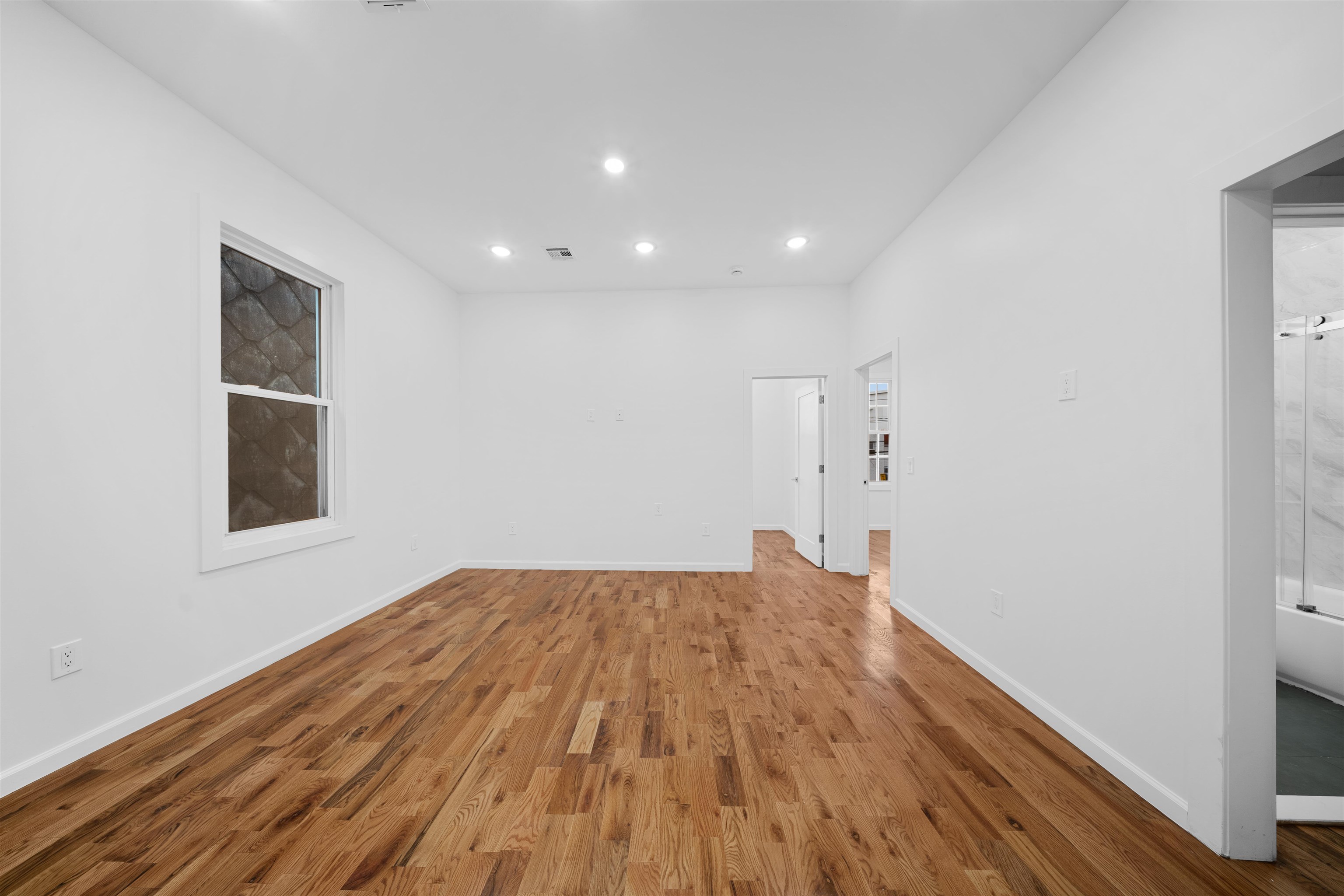 1111 53RD ST Unit: 3