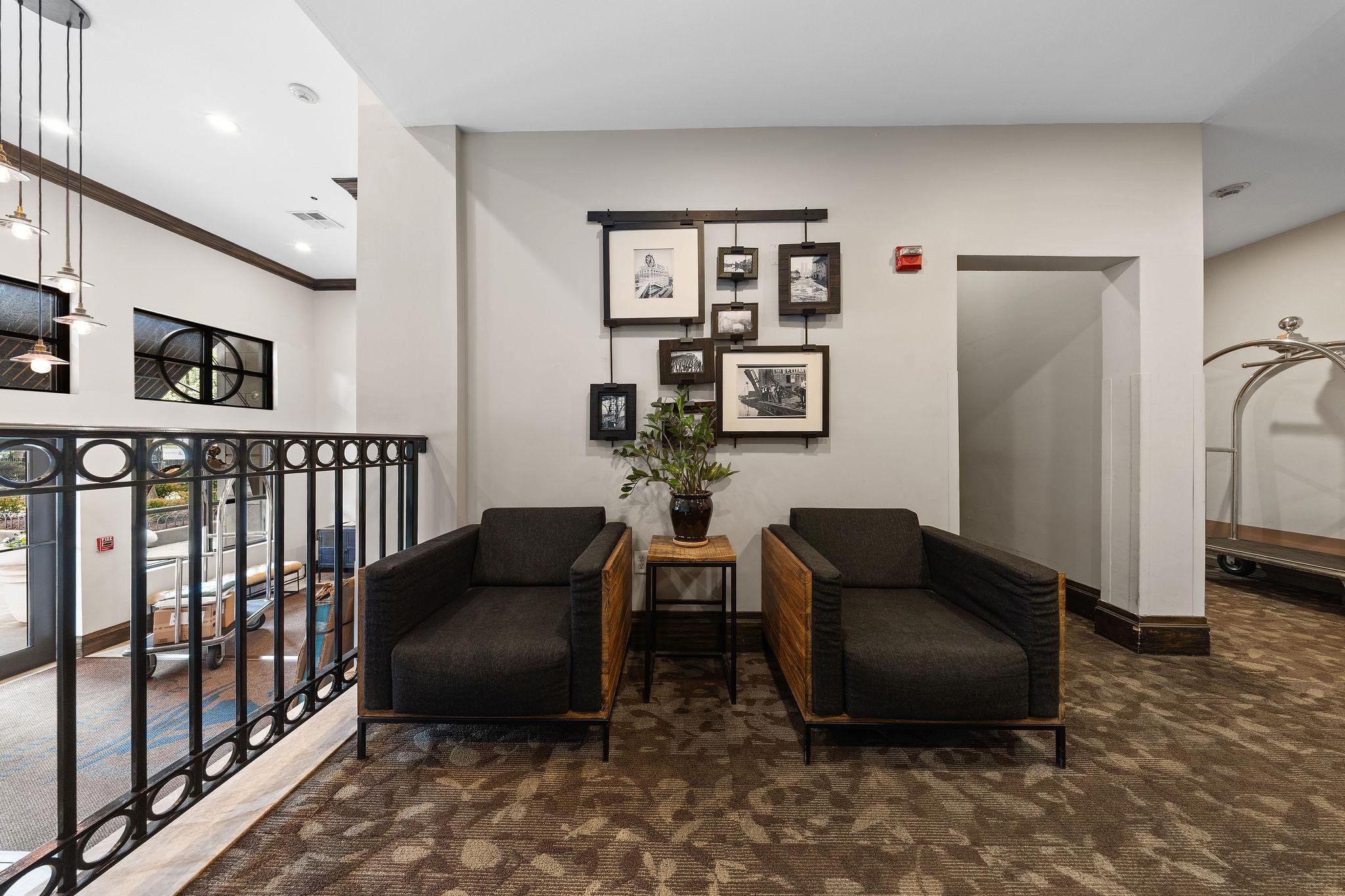 15 WARREN ST Unit: 218