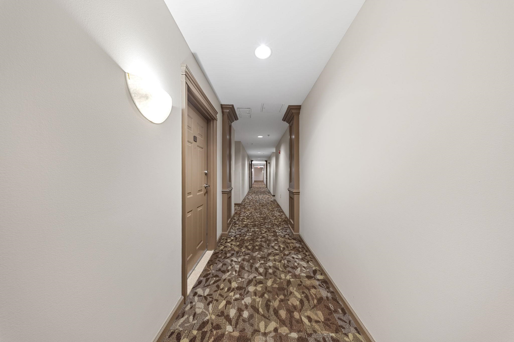 15 WARREN ST Unit: 218