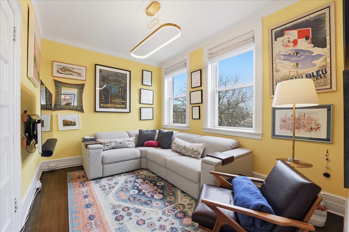 270 PALISADE AVE Unit: 2