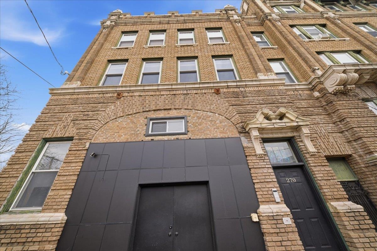 270 PALISADE AVE Unit: 2