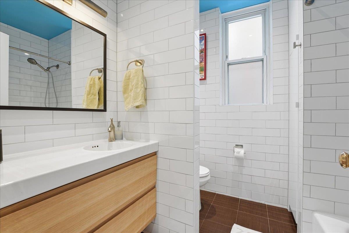 270 PALISADE AVE Unit: 2