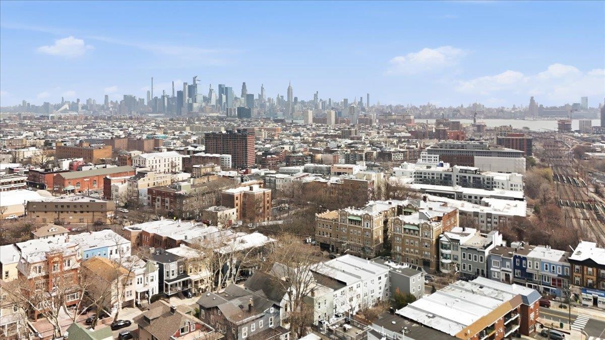 270 PALISADE AVE Unit: 3