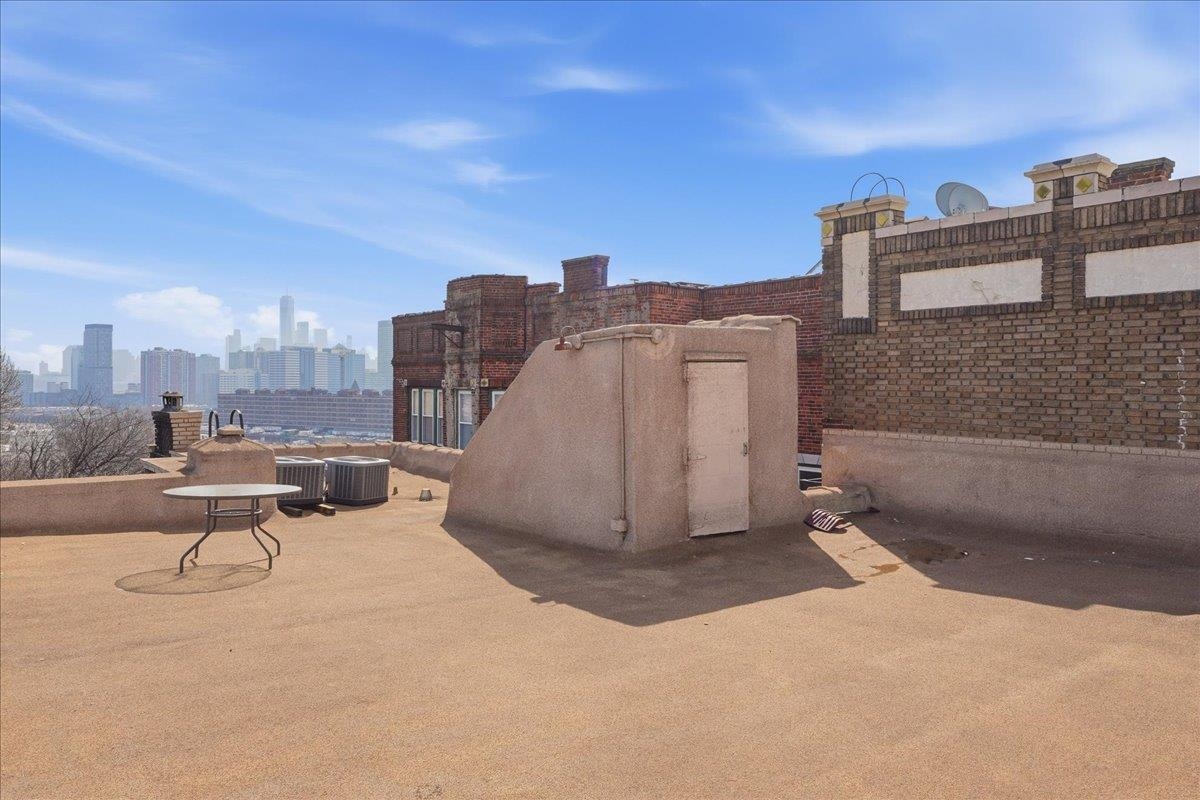 270 PALISADE AVE Unit: 3