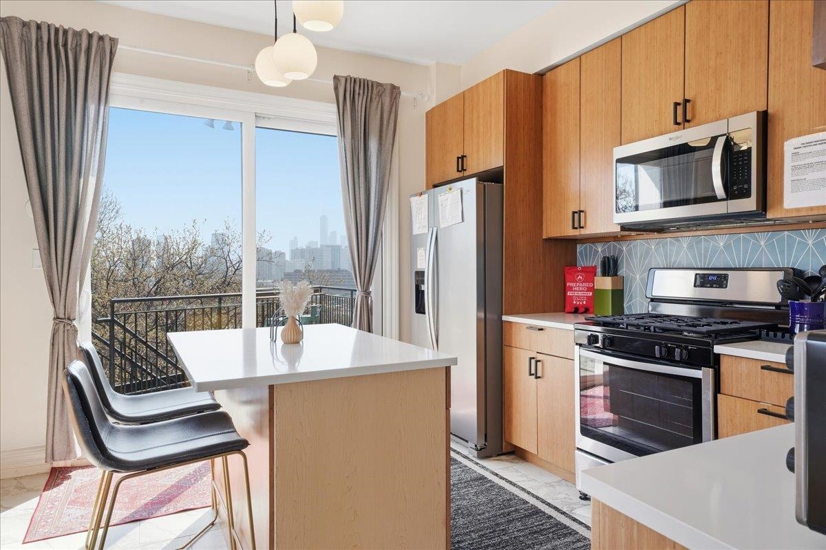 270 PALISADE AVE Unit: 3