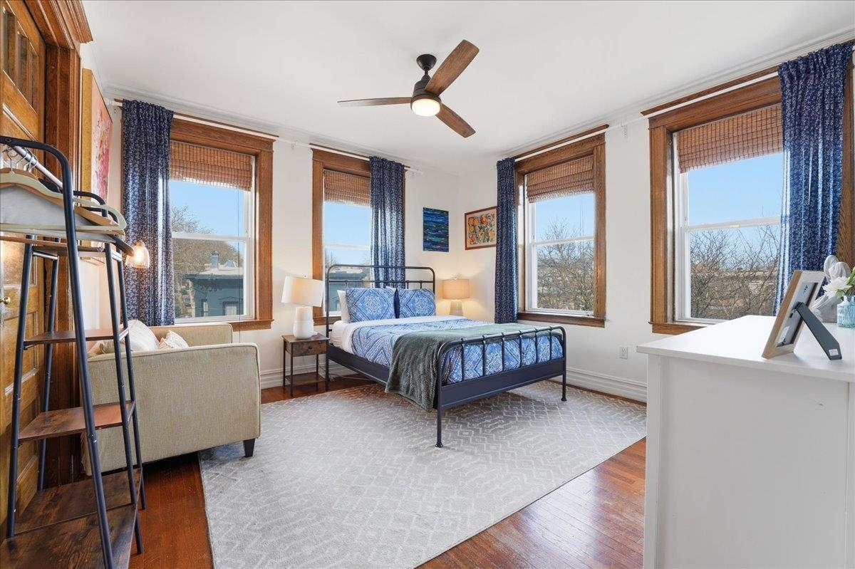 270 PALISADE AVE Unit: 3