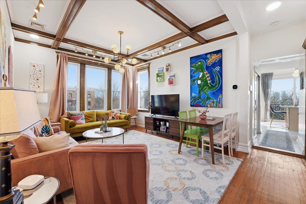 270 PALISADE AVE Unit: 3