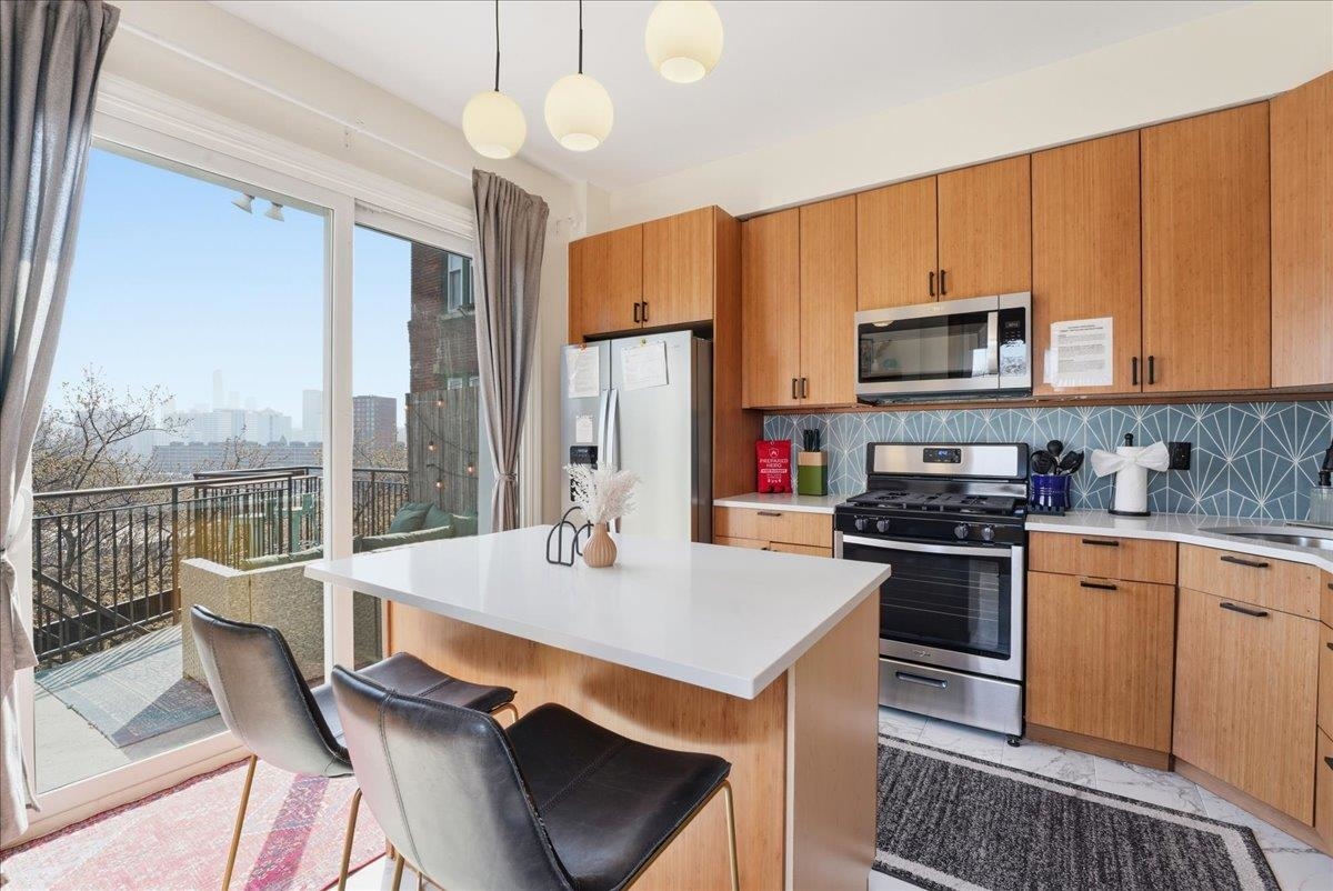 270 PALISADE AVE Unit: 3