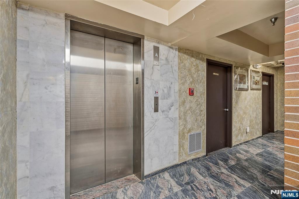 1 Ridgewood Avenue LL-8